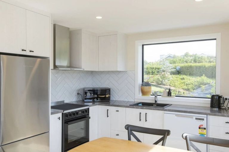 Photo of property in 74 Scarlys Way, Okitu, Gisborne, 4010