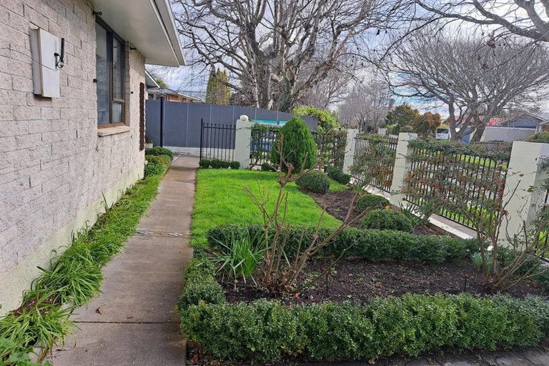 Photo of property in 1/52 Lochee Road, Upper Riccarton, Christchurch, 8041