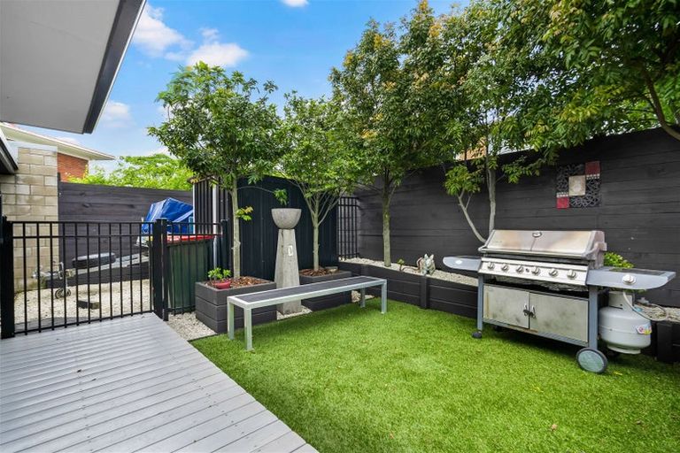 Photo of property in 22 Tercel Place, Sunnyhills, Auckland, 2010