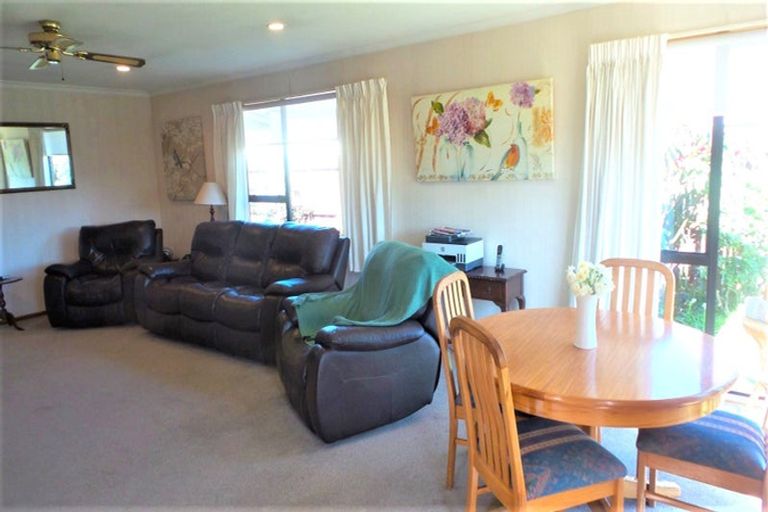 Photo of property in 29 Saint Leonards Road, Temuka, 7920