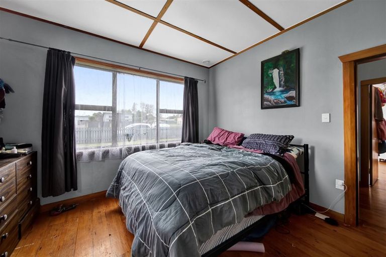 Photo of property in 68 South Road, Manaia, 4612