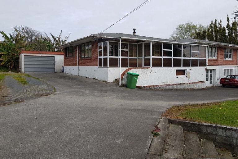 Photo of property in 23 Evans Road, Glen Eden, Auckland, 0602