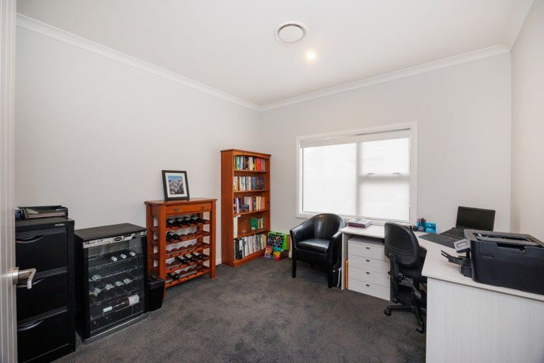 Photo of property in 24a Ihaka Street, Hokowhitu, Palmerston North, 4410