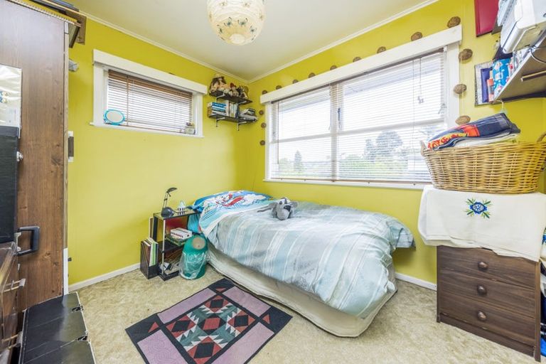 Photo of property in 4 Blenheim Street, Glenfield, Auckland, 0629