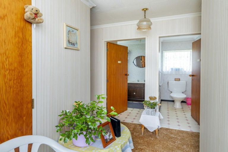 Photo of property in 73a Kirk Street, Otaki, 5512