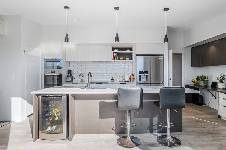 Photo of property in 10 Knightia Drive, Papamoa Beach, Papamoa, 3118