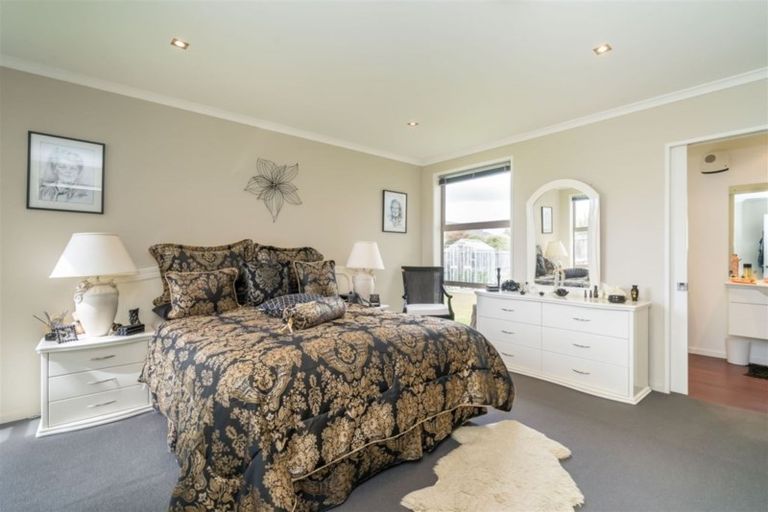 Photo of property in 11 Fenty Place, Mosgiel, 9024