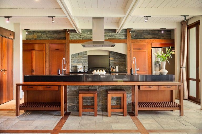 Photo of property in Millbrook Resort, 1 Malaghans Ridge, Arrowtown, 9371