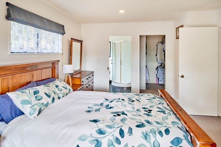 Photo of property in 57a Albatross Close, Whitby, Porirua, 5024