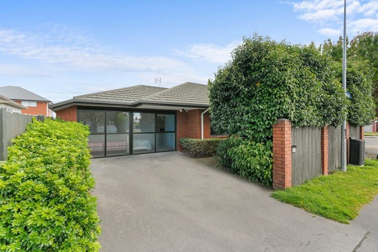 Photo of property in 49 Wainui Street, Riccarton, Christchurch, 8041