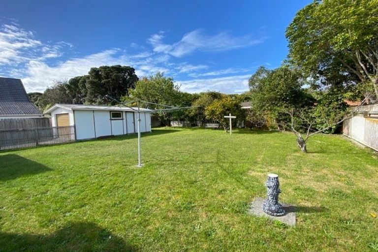Photo of property in 4 Rimu Street, Waikanae, 5036
