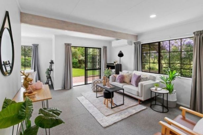 Photo of property in 62 Freemans Road, Otaki, 5512