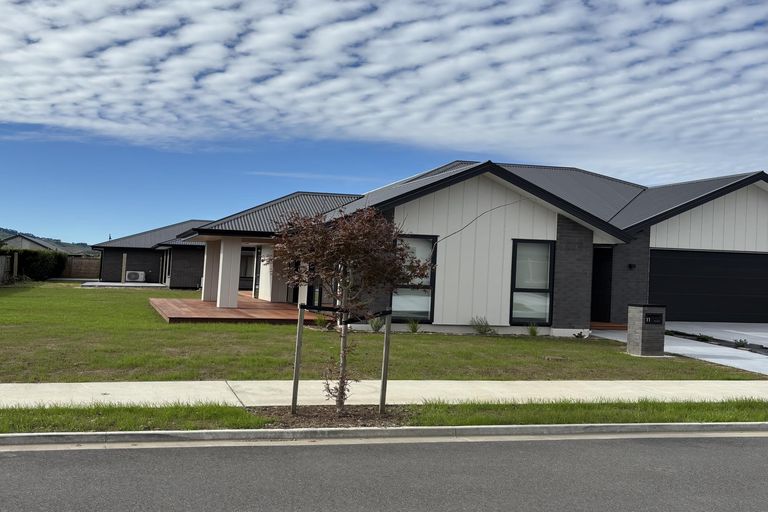 Photo of property in 11 Richards Street, Cambridge, 3434