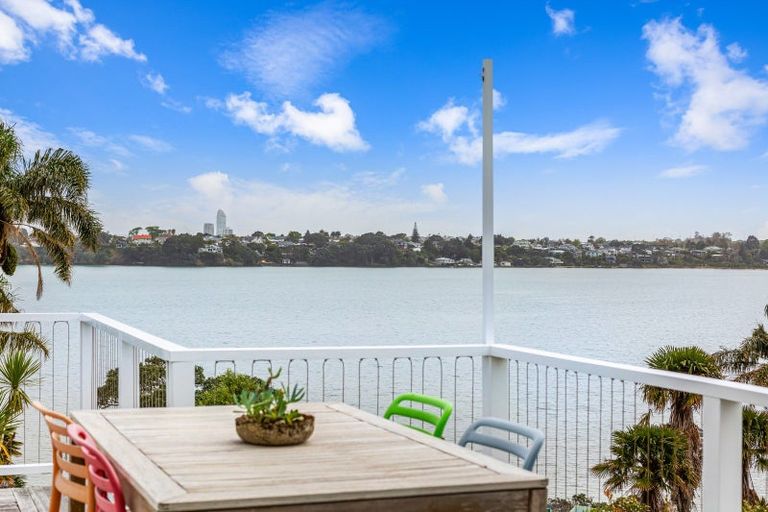 Photo of property in 22 Stanley Point Road, Stanley Point, Auckland, 0624