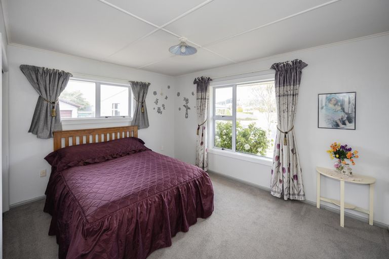 Photo of property in 23 Freyberg Avenue, Kurow, 9435