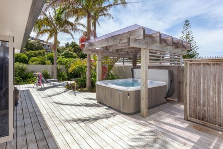 Photo of property in 221 Onemana Drive, Onemana, Whangamata, 3691