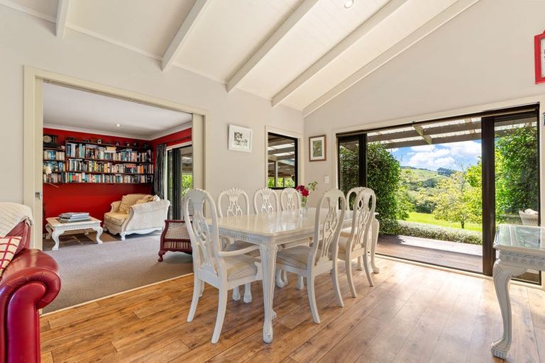 Photo of property in 970 Tauhoa Road, Kaipara Flats, Warkworth, 0984