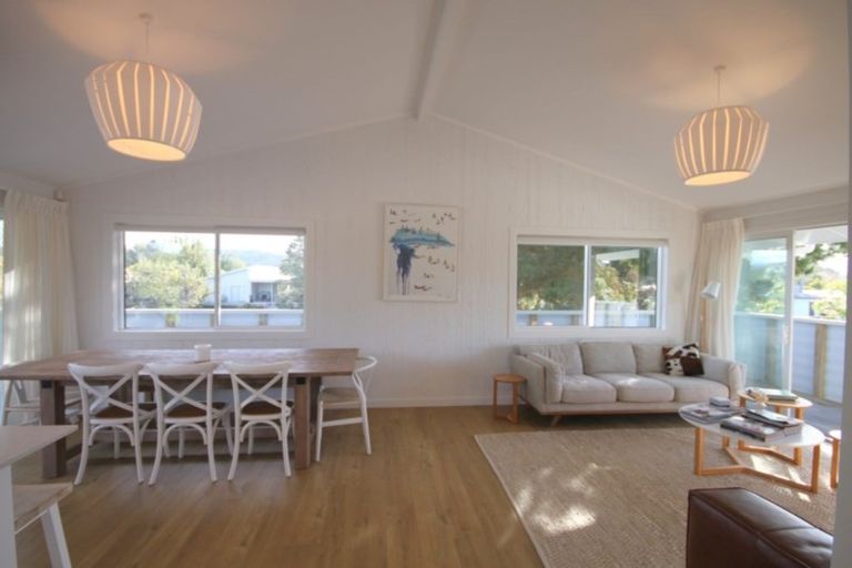 Photo of property in 5 Bell Road, Pauanui, Hikuai, 3579