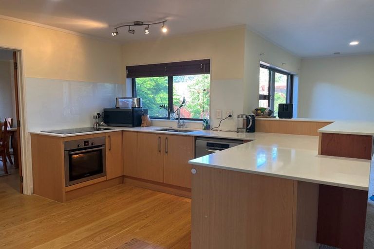 Photo of property in 27 Britannia Place, Half Moon Bay, Auckland, 2012