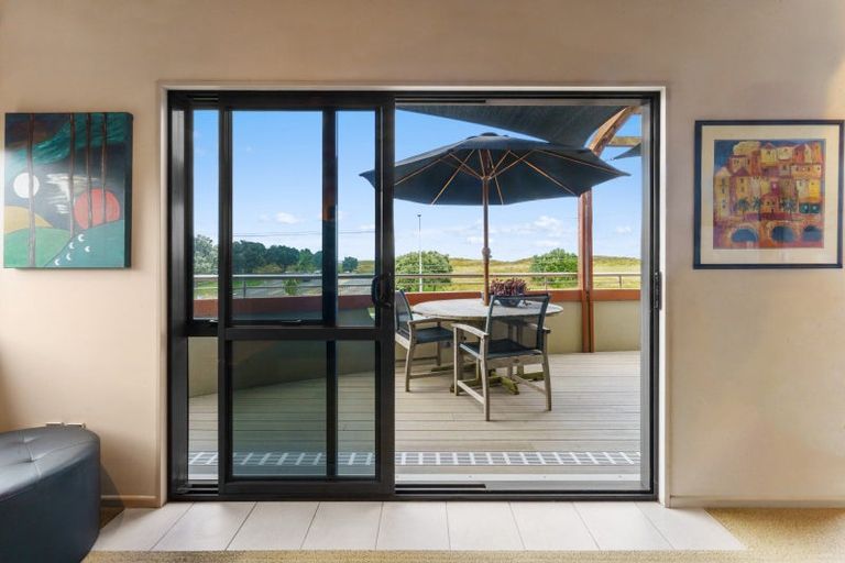 Photo of property in 374 Papamoa Beach Road, Papamoa Beach, Papamoa, 3118