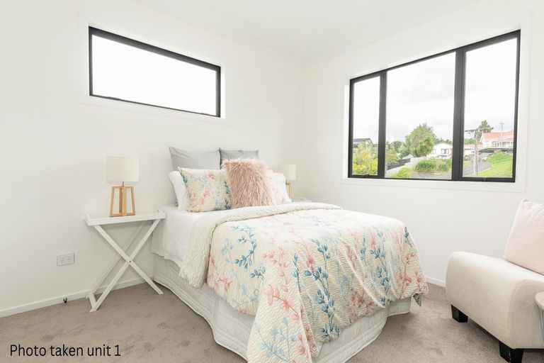 Photo of property in 2/4 Marama Street, Castor Bay, Auckland, 0620