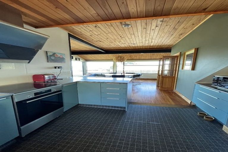 Photo of property in 14 John Street, Titahi Bay, Porirua, 5022