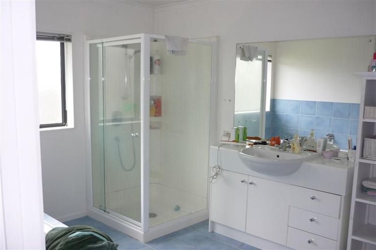 Photo of property in 4 Borris Close, East Tamaki, Auckland, 2016