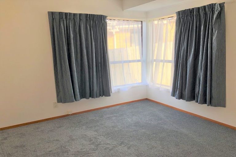 Photo of property in 34 Oliver Road, Eastern Beach, Auckland, 2012