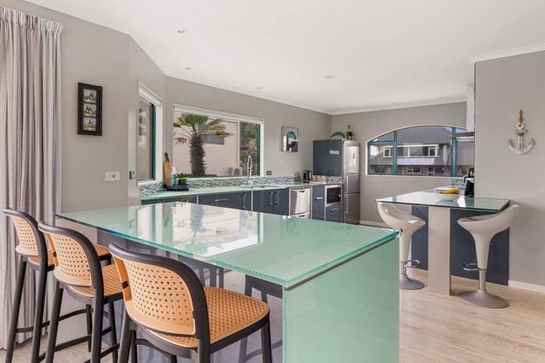 Photo of property in 26a Sunbrae Grove, Mount Maunganui, 3116