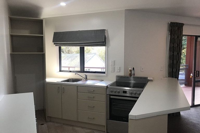 Photo of property in 14/3 The Avenue, Albany, Auckland, 0632