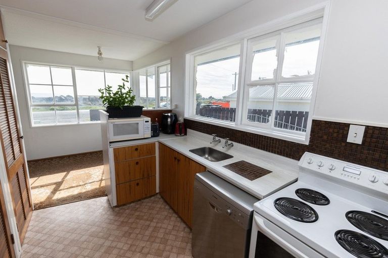 Photo of property in 100 Domett Esplanade, Cobden, Greymouth, 7802