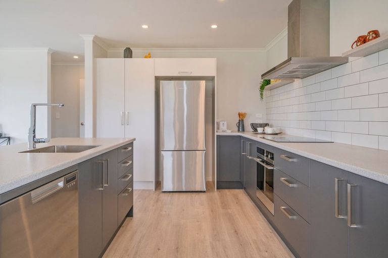 Photo of property in 110 Kupe Drive, Whitianga, 3510