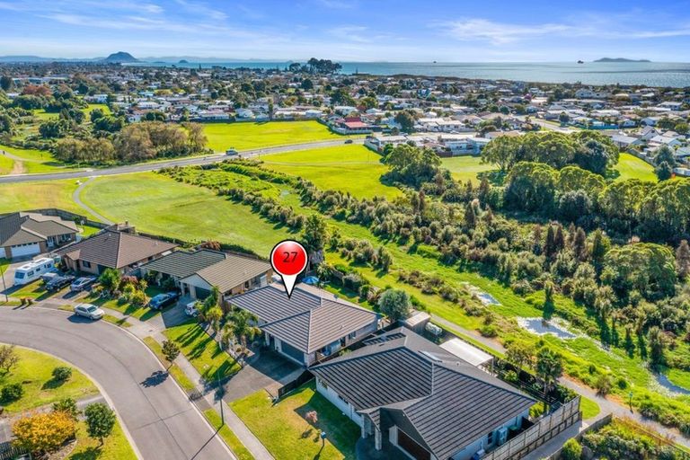 Photo of property in 27 Summerland Crescent, Papamoa Beach, Papamoa, 3118