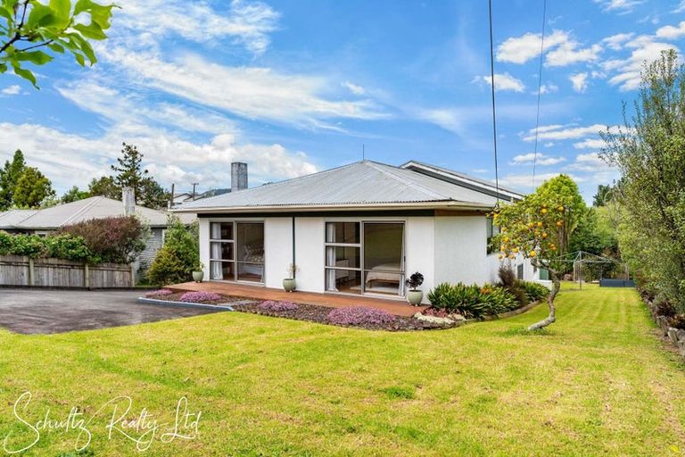 Photo of property in 15 Bickerstaffe Road, Maungaturoto, 0520