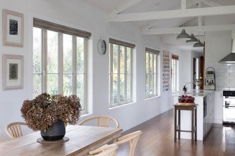 Photo of property in 32 Te Aute Road, Havelock North, 4130