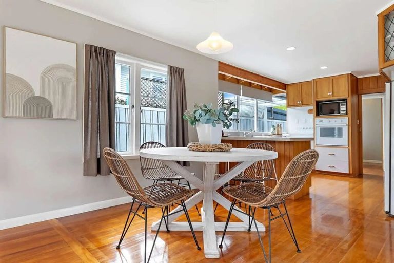 Photo of property in 11 Claremont Avenue, Paeroa, 3600