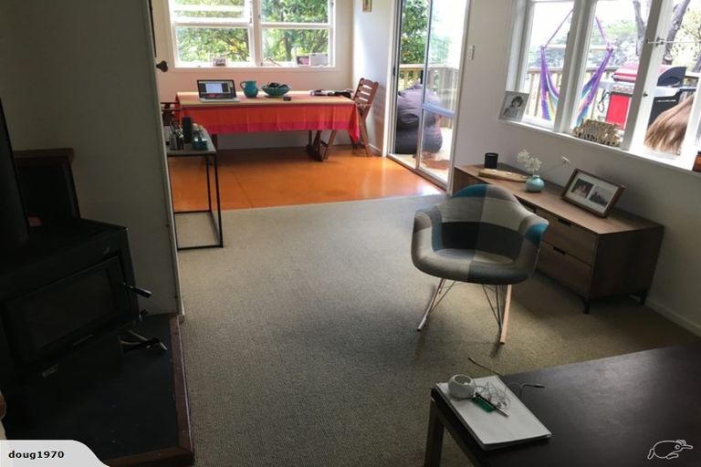 Photo of property in 6b Cross Street, Raglan, 3225