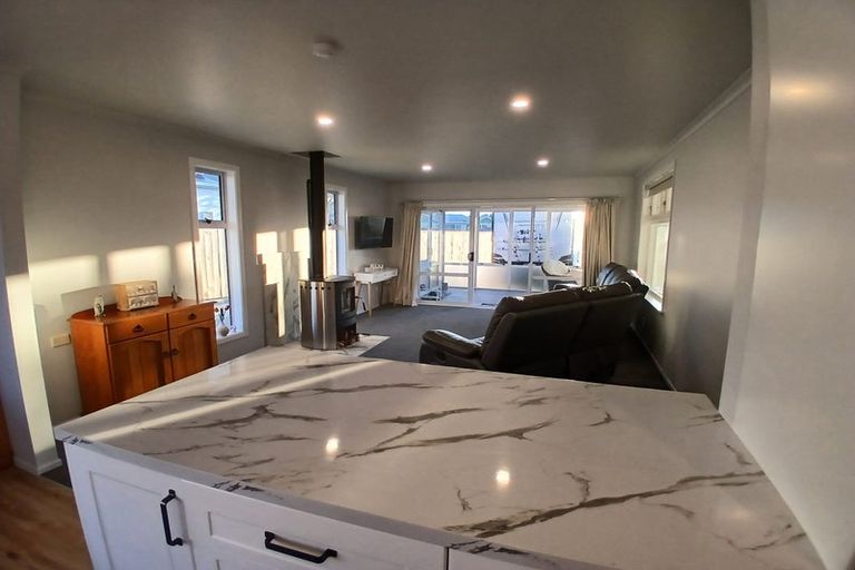 Photo of property in 7 Harlech Street, Levin, 5510