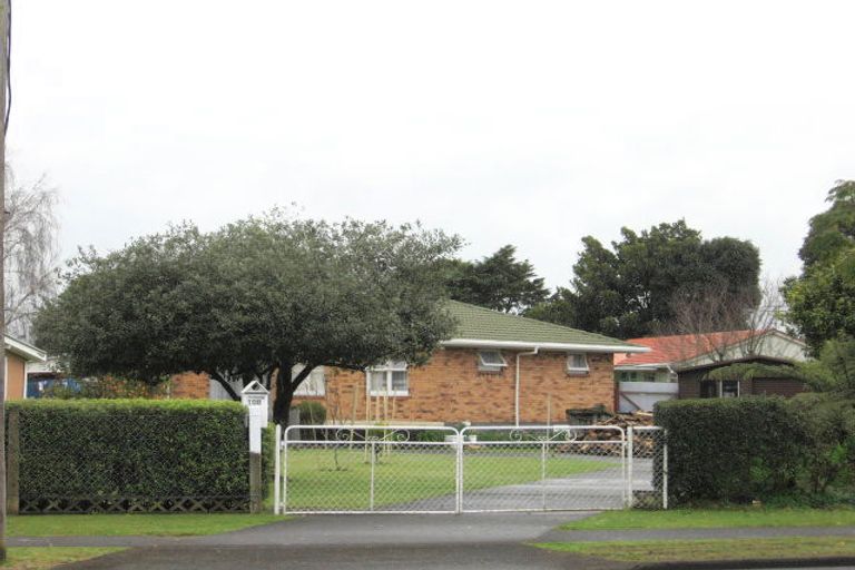 Photo of property in 108 Settlement Road, Papakura, 2110