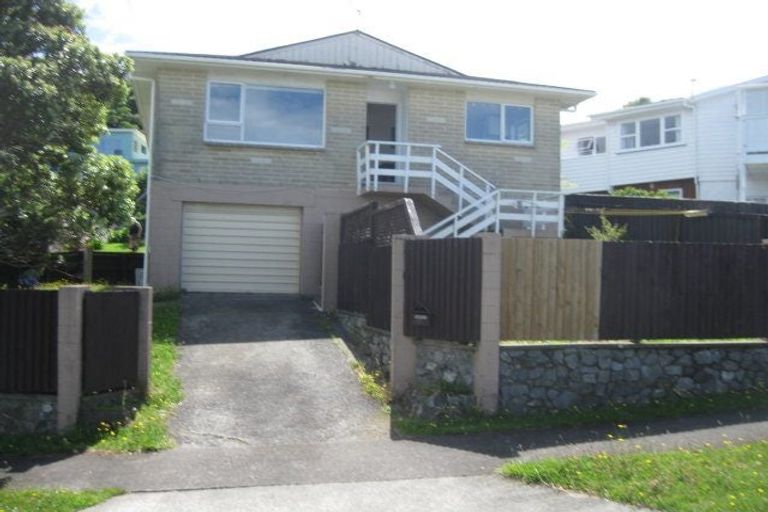 Photo of property in 25 Mulberry Street, Maungaraki, Lower Hutt, 5010
