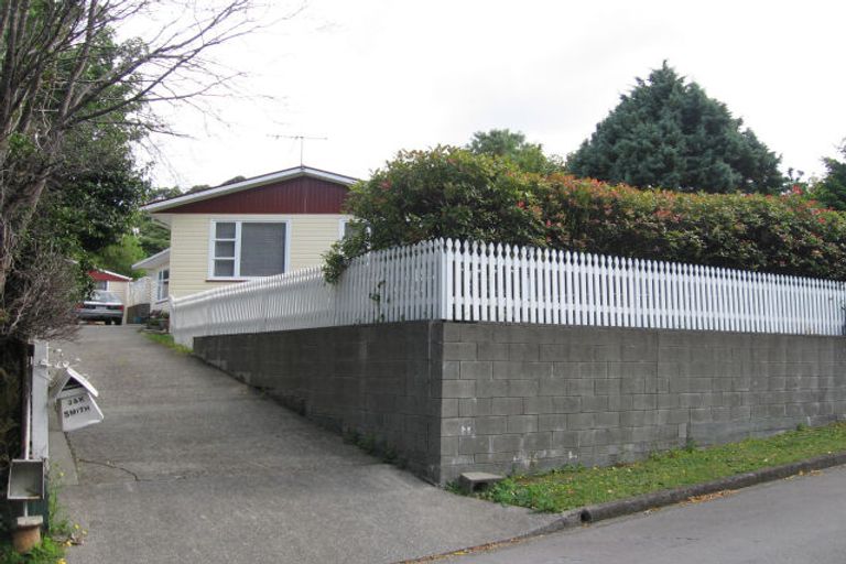 Photo of property in 11 Kahikatea Lane, Brown Owl, Upper Hutt, 5018
