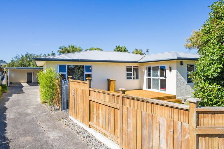 Photo of property in 5 Windsor Street, Terrace End, Palmerston North, 4410