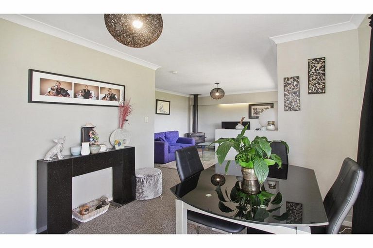 Photo of property in 2/57 Coronation Road, Hillcrest, Auckland, 0627