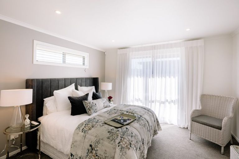 Photo of property in 12 Okoreka Road, Glenbrook, 2681