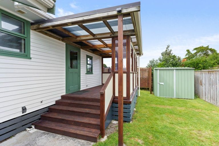 Photo of property in 3 Toi Street, Otaki Beach, Otaki, 5512