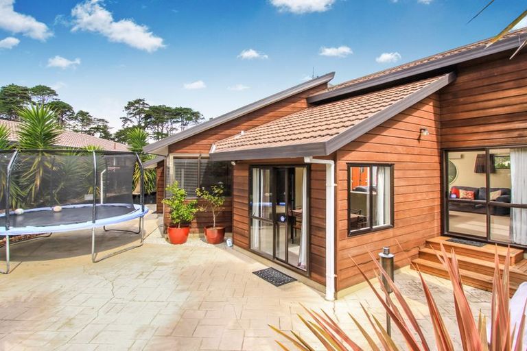 Photo of property in 6 Khaleel Place, Henderson, Auckland, 0612