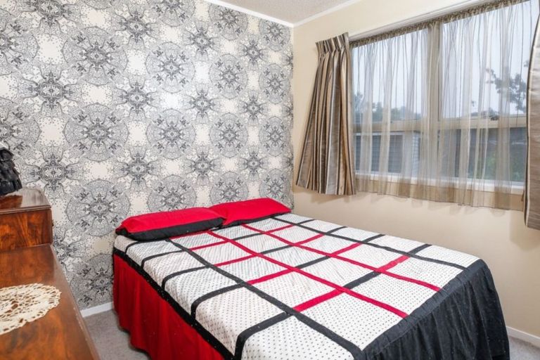 Photo of property in 16 Lindsay Crescent, Nawton, Hamilton, 3200