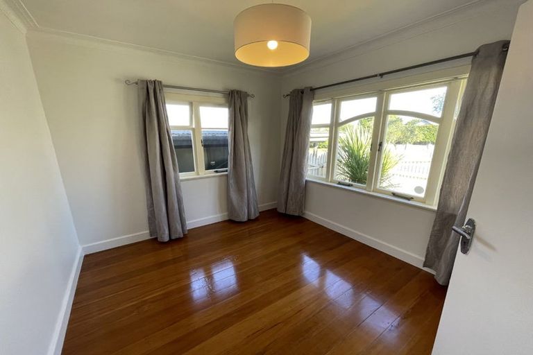 Photo of property in 79 Ngataringa Road, Devonport, Auckland, 0624