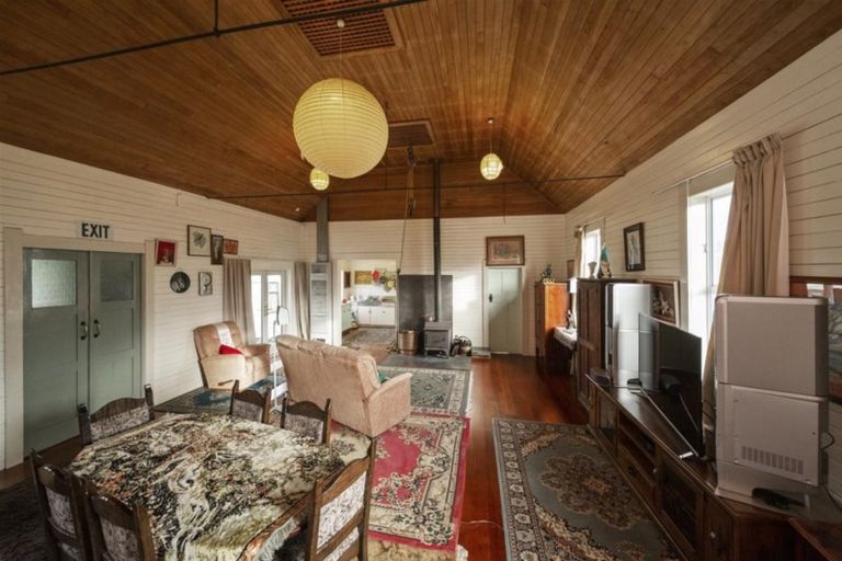 Photo of property in 39 Tauhuri Street, Manaia, 4612