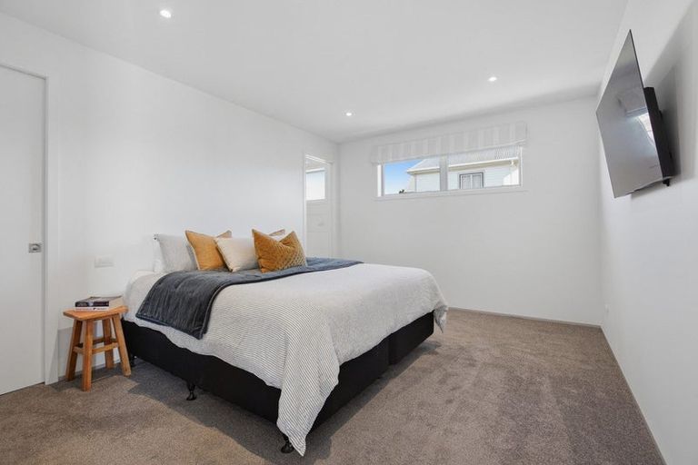 Photo of property in 21 Hine Street, New Plymouth, 4310